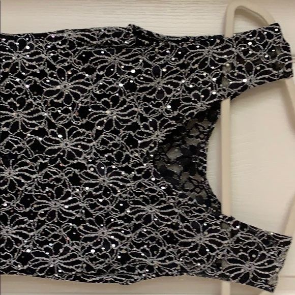 Dress - Picture 4 of 4